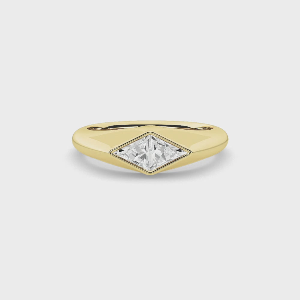 #color_yellow gold