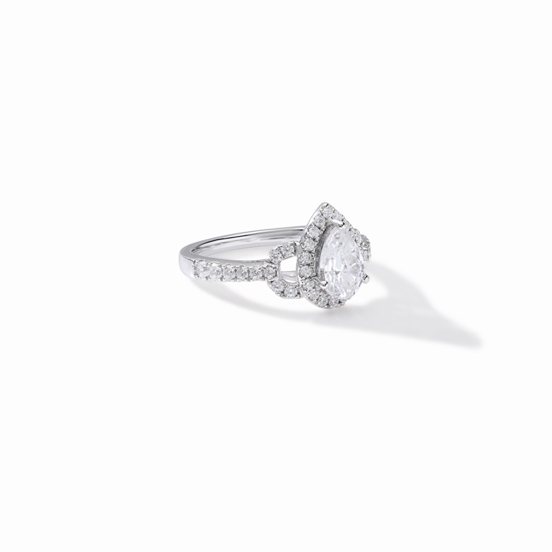  Statement Pear Halo Enagement Ring 